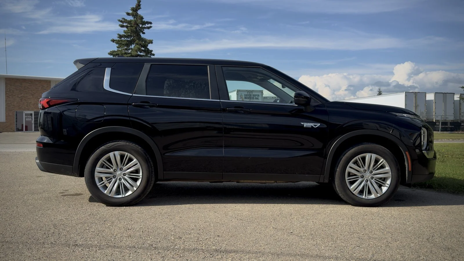 2023 Mitsubishi Outlander ES-PHEV used SUV thumbnail 8