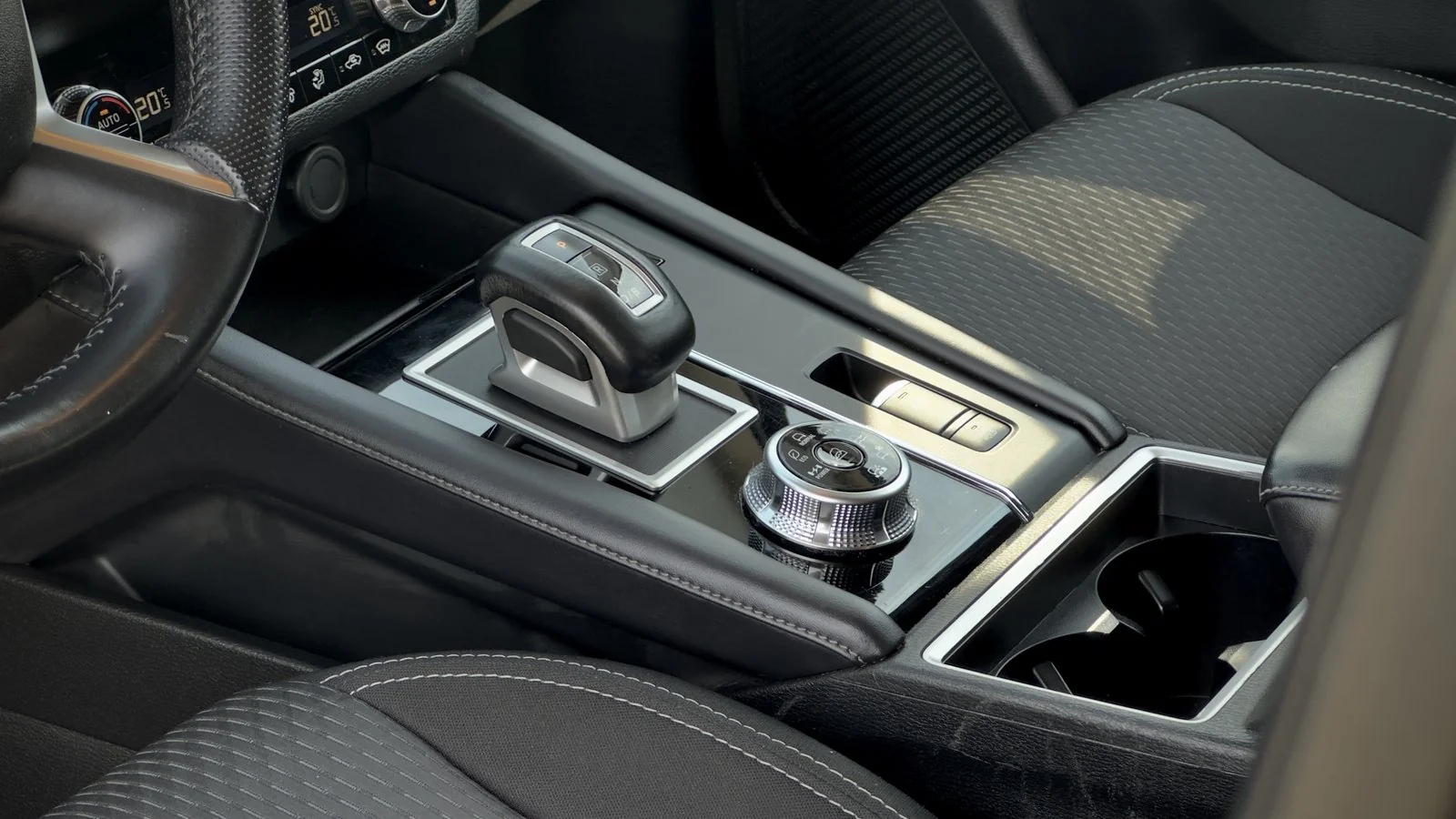 2023 Mitsubishi Outlander ES-PHEV used SUV thumbnail 14