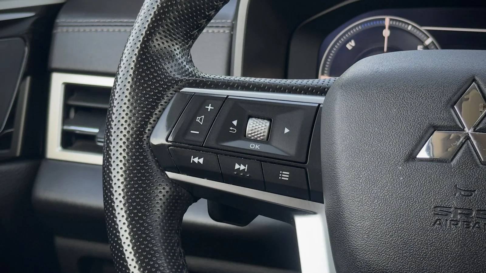 2023 Mitsubishi Outlander ES-PHEV used SUV thumbnail 22