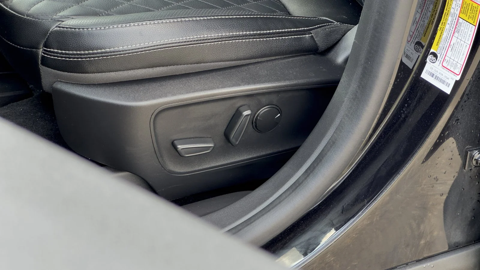 2023 Ford Escape PHEV used SUV thumbnail 16