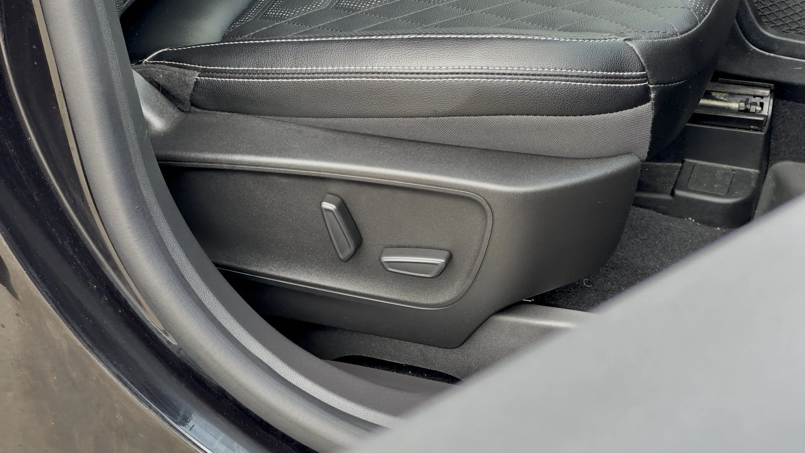 2023 Ford Escape PHEV used SUV thumbnail 22
