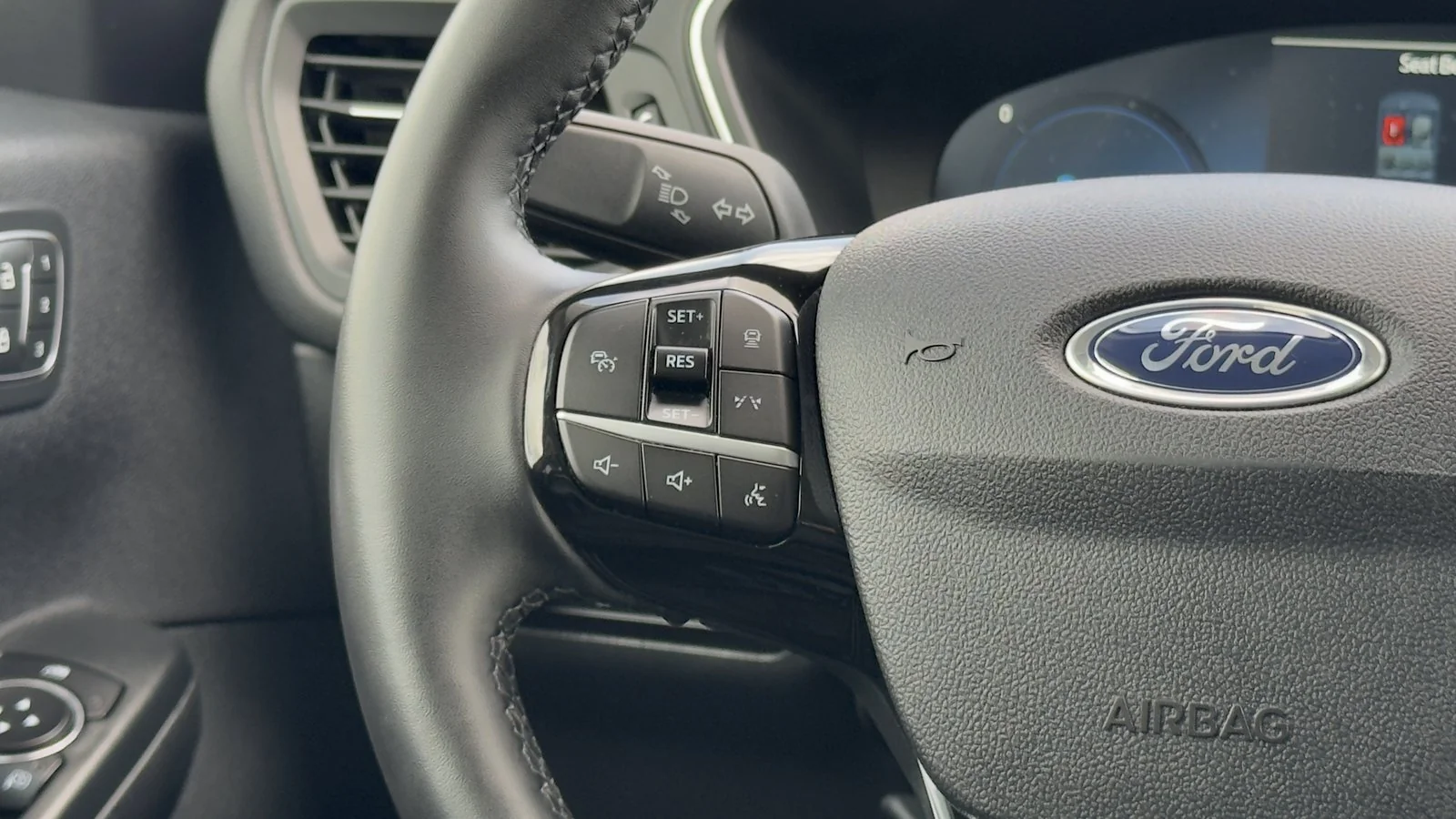 2023 Ford Escape PHEV used SUV thumbnail 24