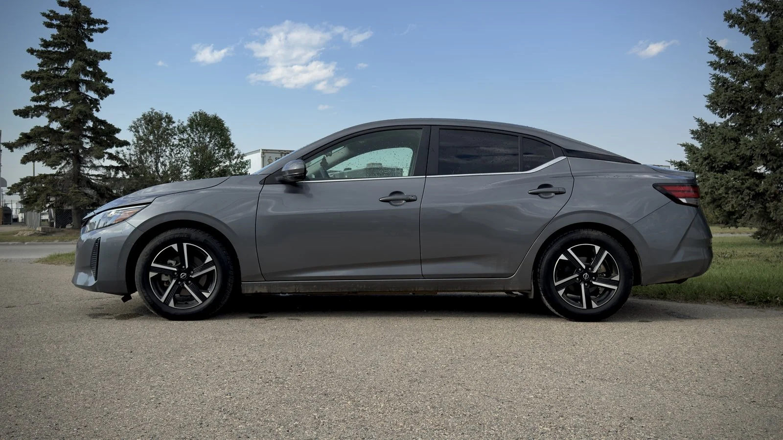 2024 Nissan Sentra SV used Sedan thumbnail 4