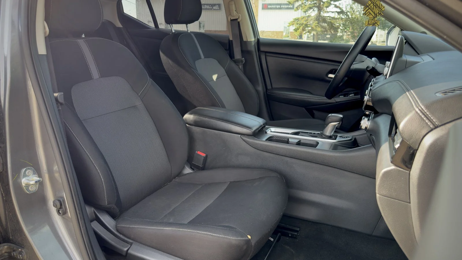 2024 Nissan Sentra SV used Sedan thumbnail 19