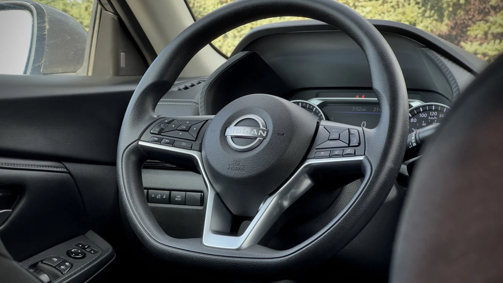 2024 Nissan Sentra SV used Sedan thumbnail 20