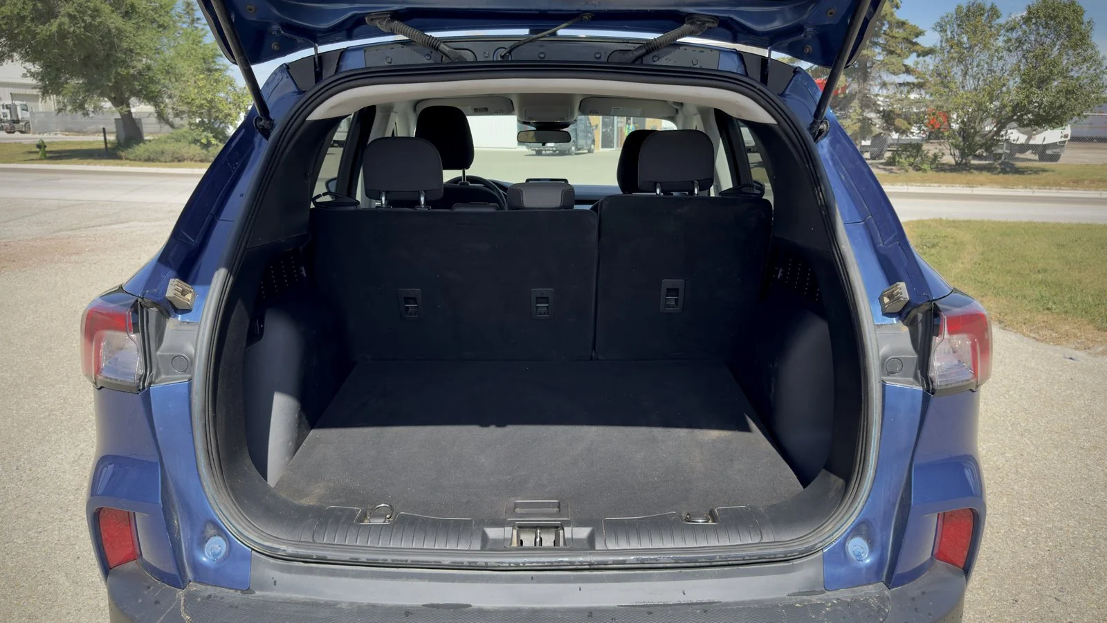 2022 Ford Escape Hybrid used SUV thumbnail 17