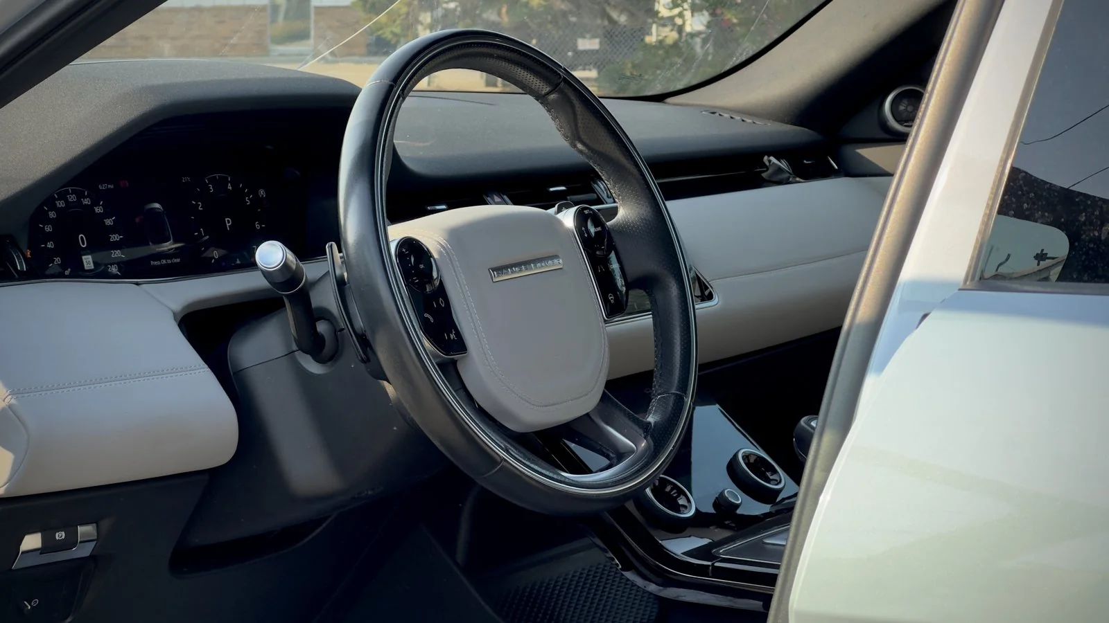 2020 Land Rover Range Rover Evoque P250 First Edition used SUV thumbnail 3