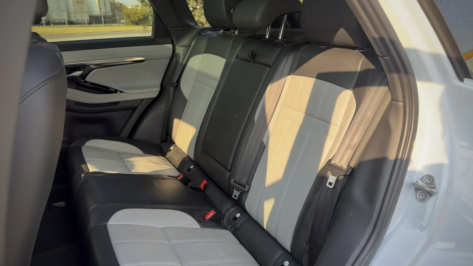 2020 Land Rover Range Rover Evoque P250 First Edition used SUV thumbnail 5