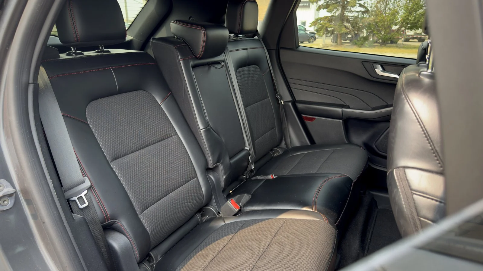 2024 Ford Escape Hybrid ST-Line used SUV thumbnail 19