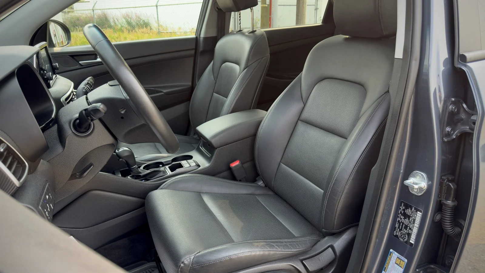 2021 Hyundai Tucson Preferred w/Sun&Leather used SUV thumbnail 15