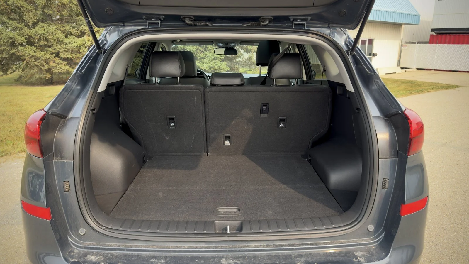 2021 Hyundai Tucson Preferred w/Sun&Leather used SUV thumbnail 18