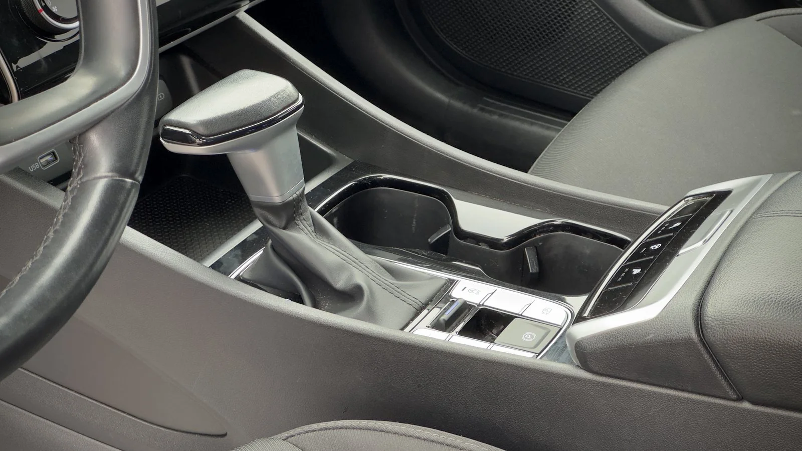 2023 Hyundai Tucson Preferred used SUV thumbnail 12