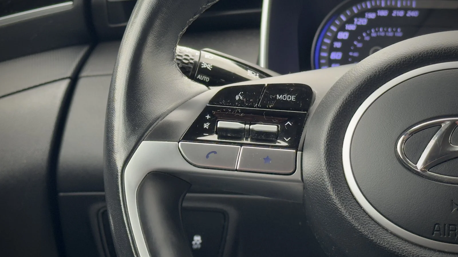 2023 Hyundai Tucson Preferred used SUV thumbnail 20