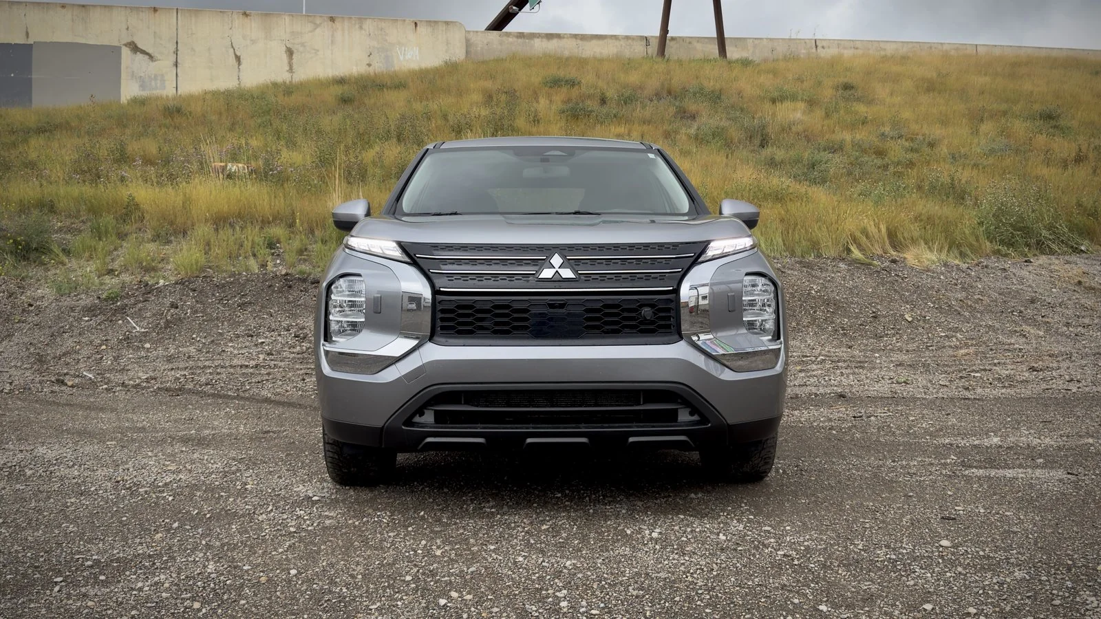 2023 Mitsubishi Outlander ES PHEV used SUV thumbnail 2