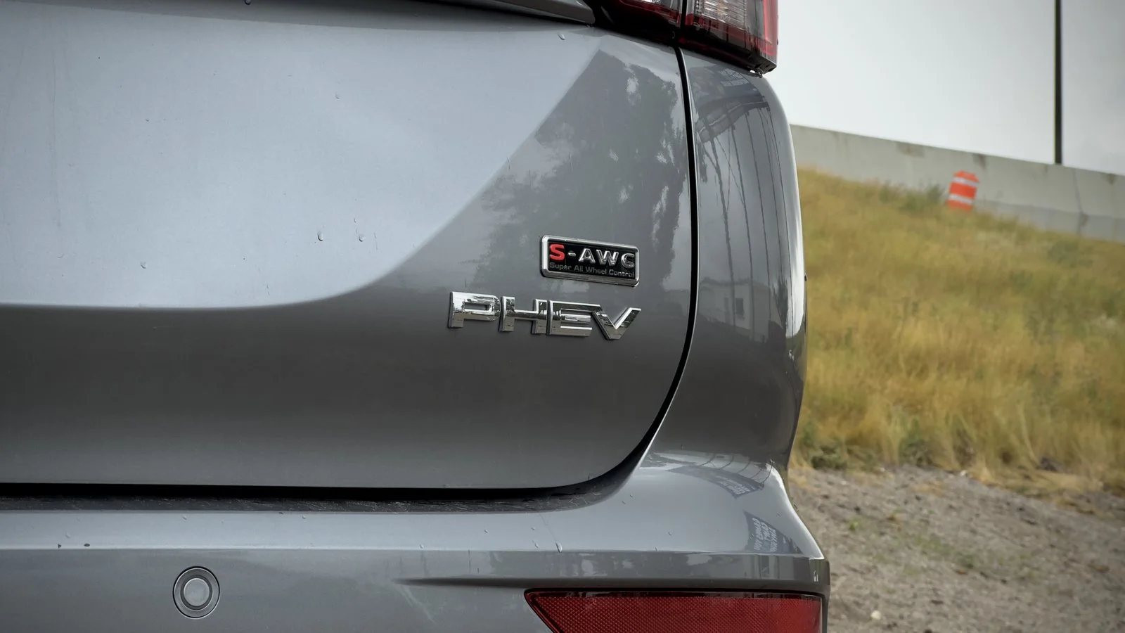 2023 Mitsubishi Outlander ES PHEV used SUV thumbnail 9