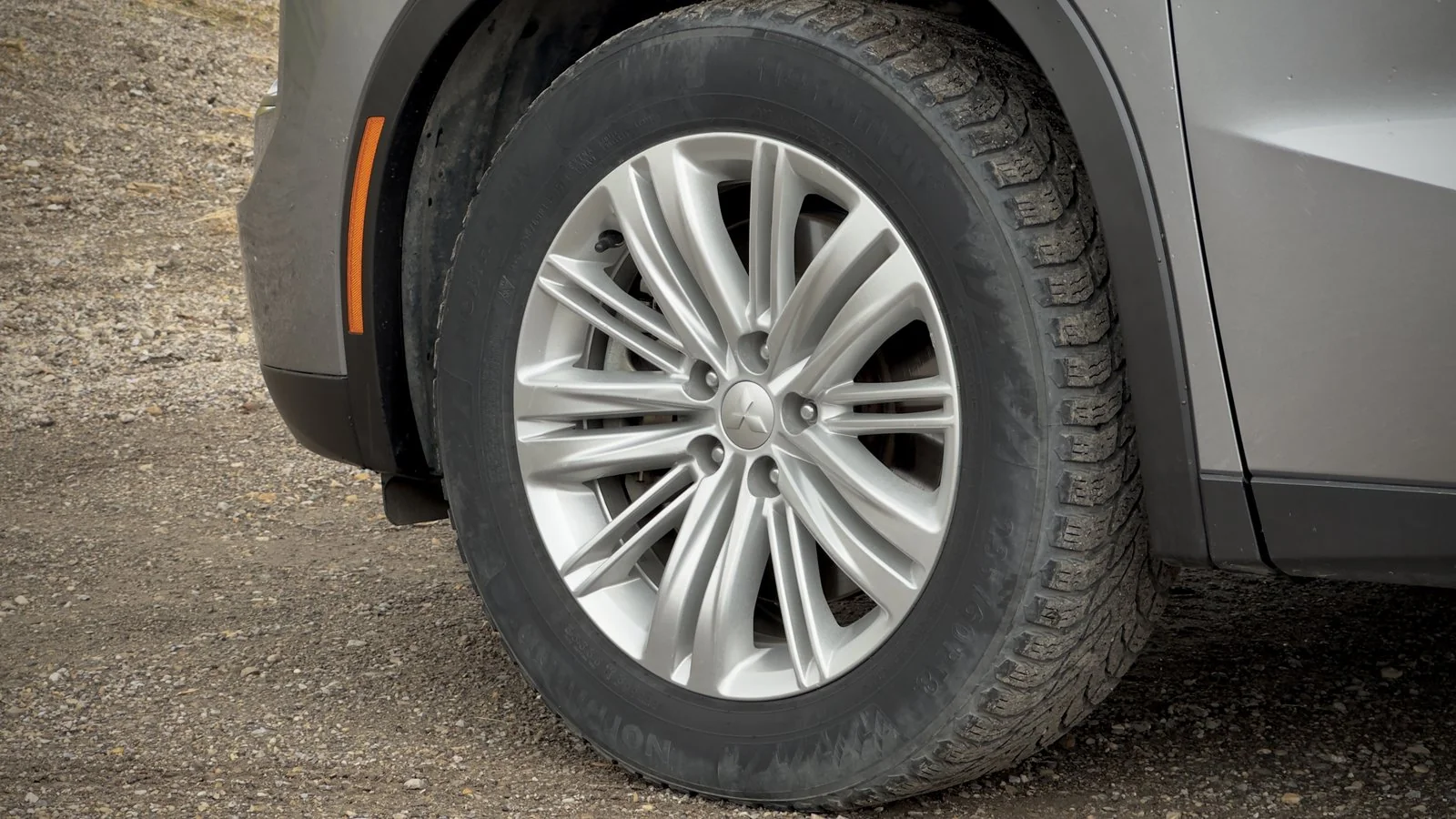 2023 Mitsubishi Outlander ES PHEV used SUV thumbnail 11