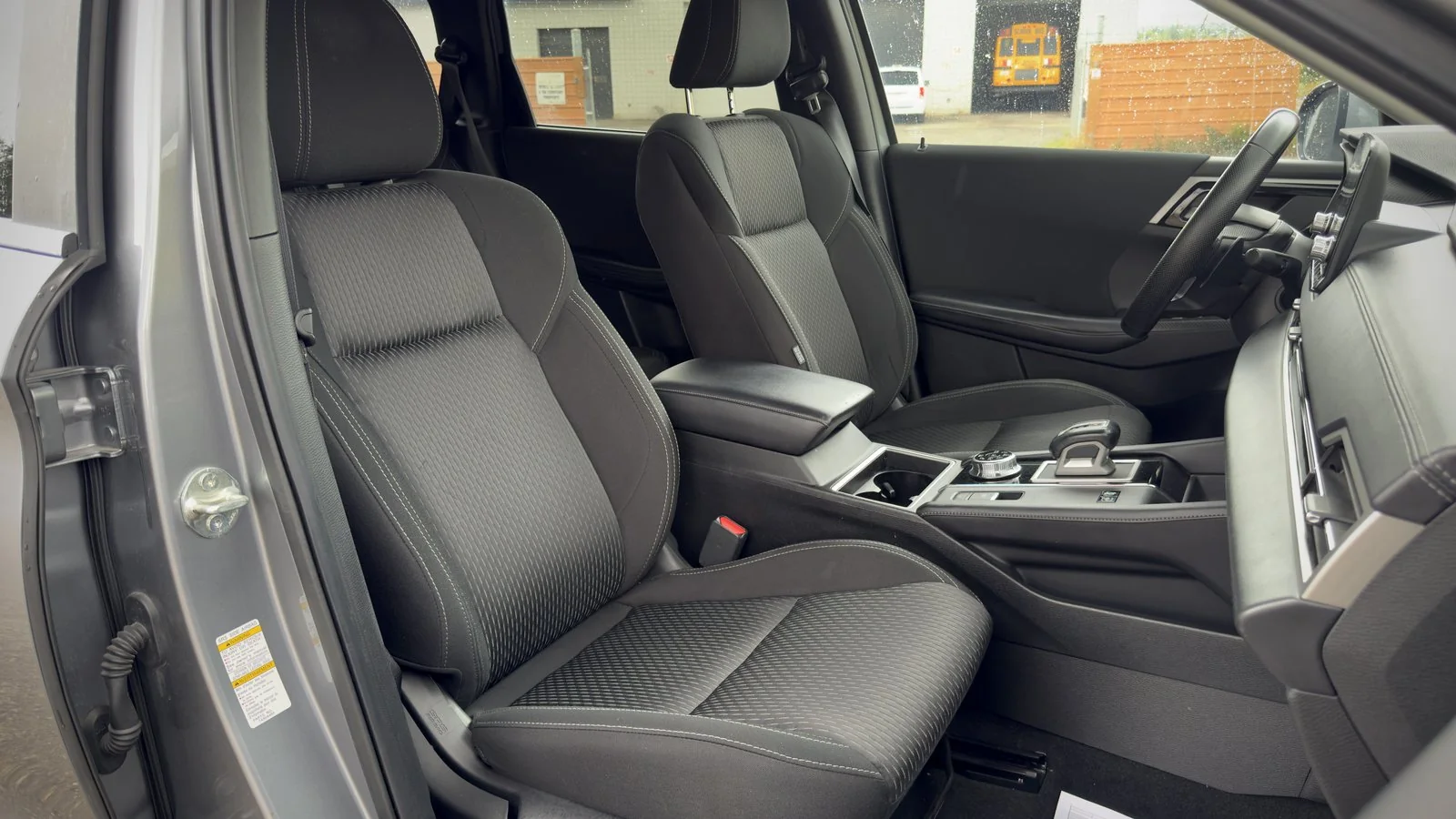 2023 Mitsubishi Outlander ES PHEV used SUV thumbnail 19