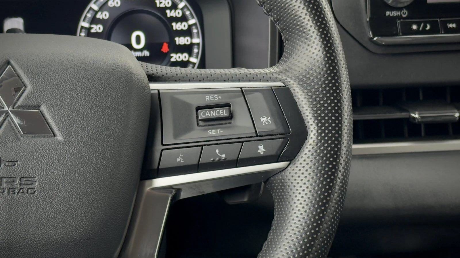 2023 Mitsubishi Outlander ES PHEV used SUV thumbnail 22