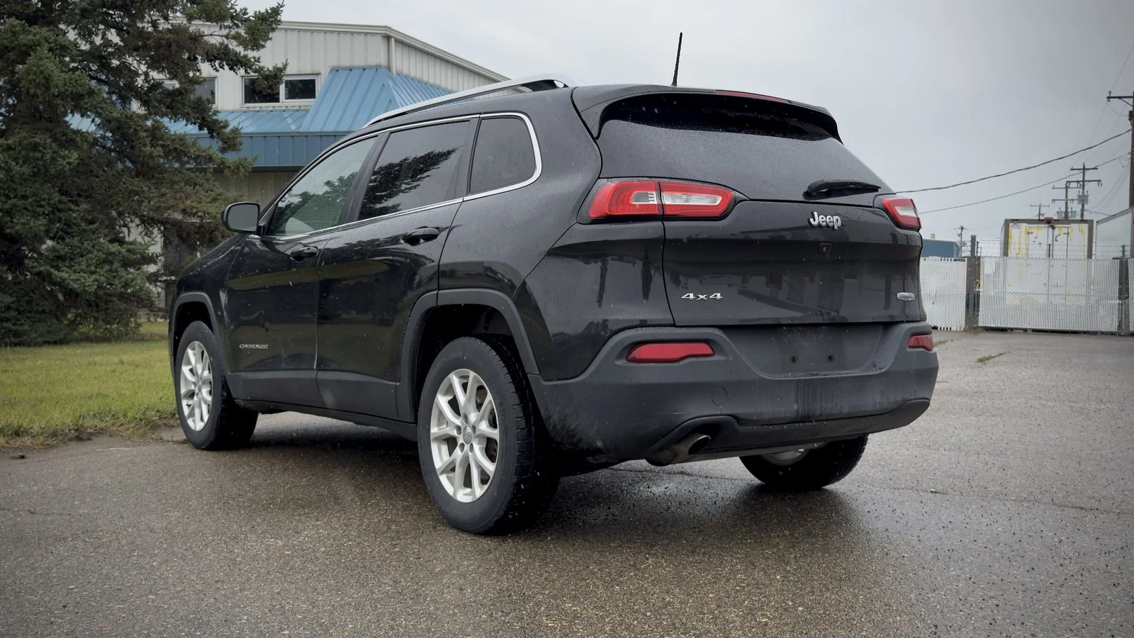 2016 Jeep Cherokee North used SUV thumbnail 5