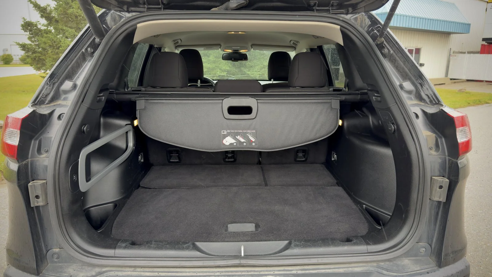 2016 Jeep Cherokee North used SUV thumbnail 16