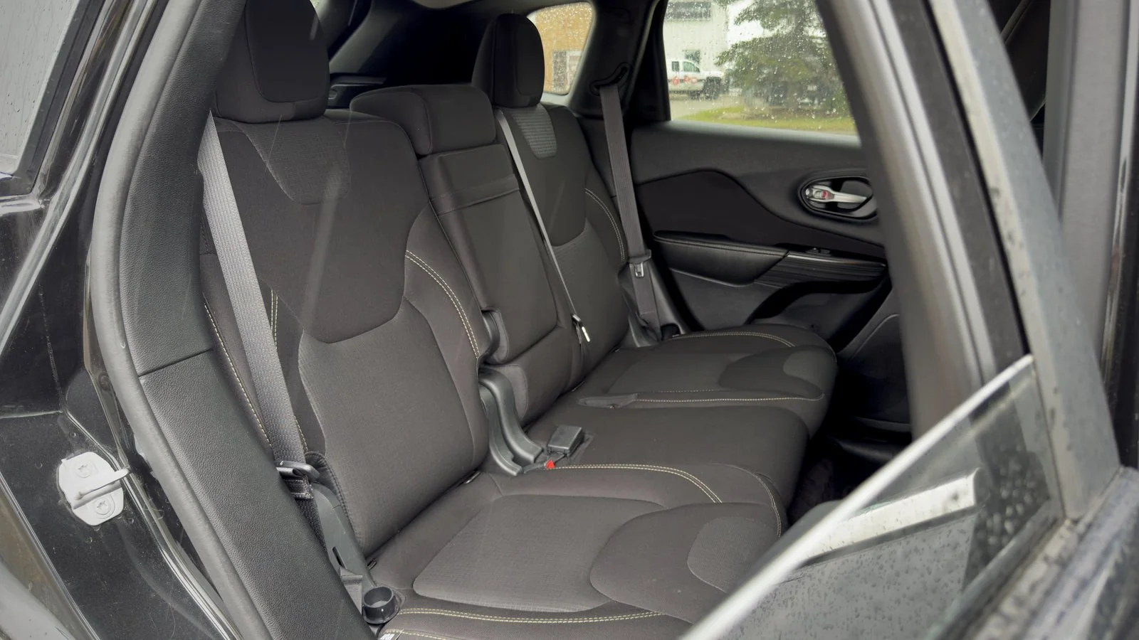 2016 Jeep Cherokee North used SUV thumbnail 17