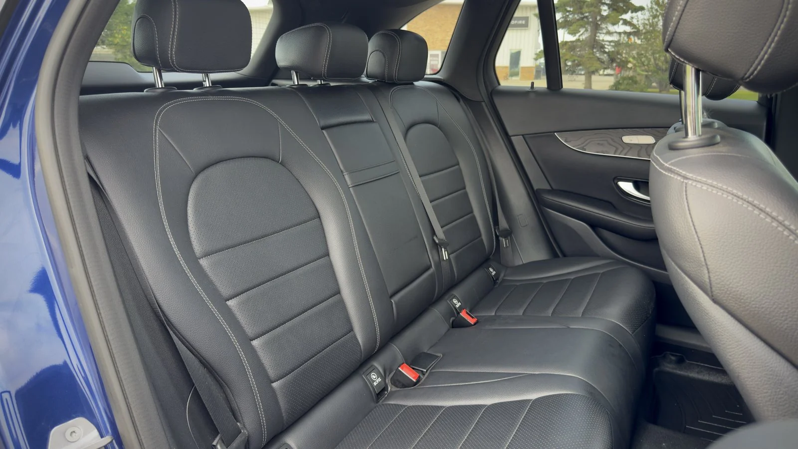 2019 Mercedes-Benz GLC-Class GLC300 used SUV thumbnail 17