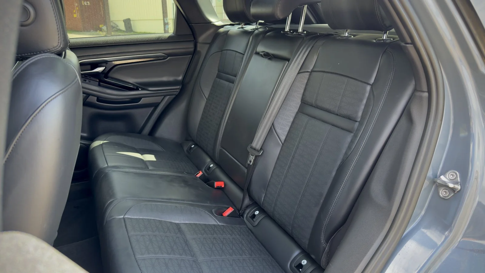 2021 Land Rover Range Rover Evoque R-Dynamic HSE used SUV thumbnail 17