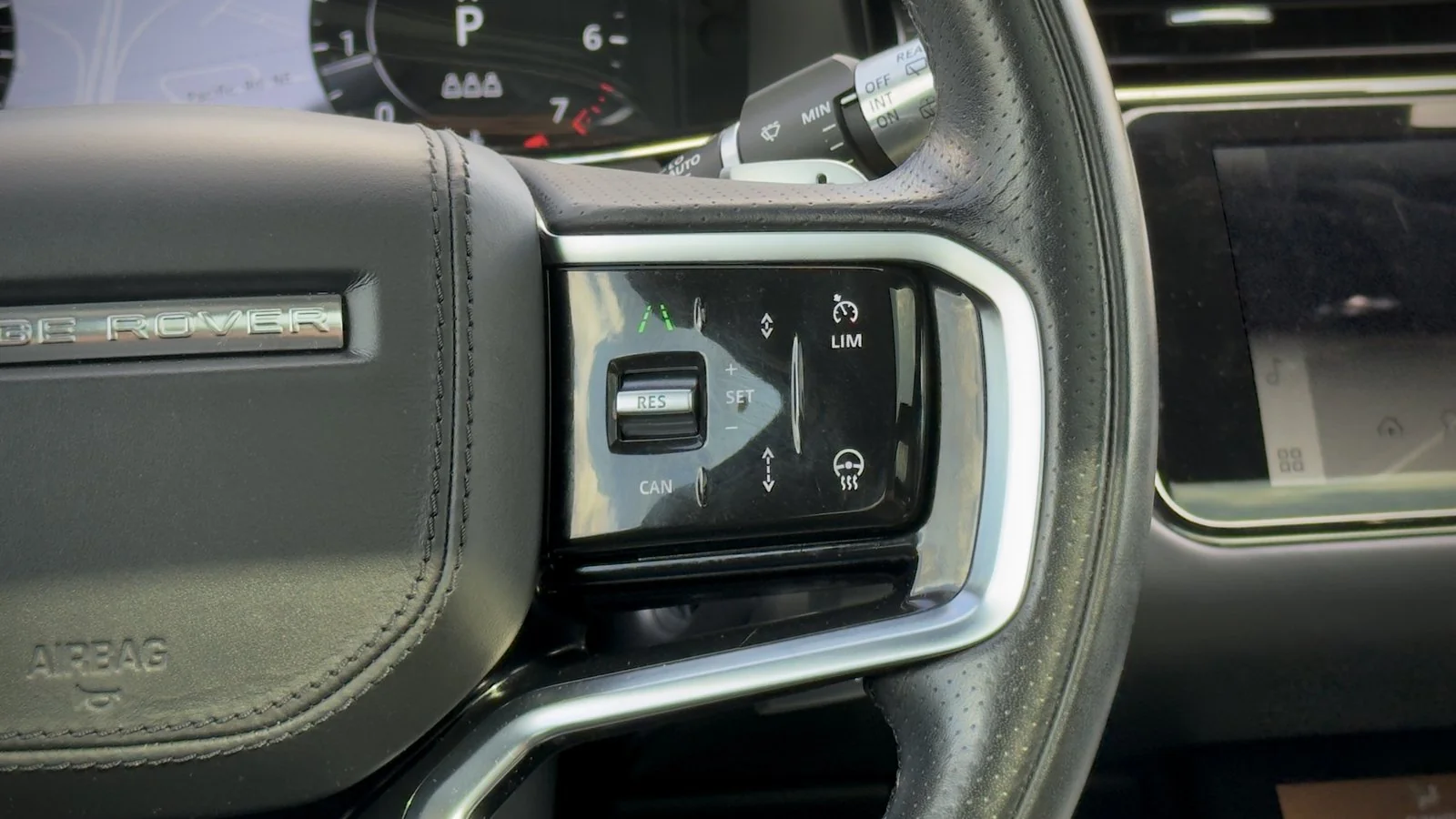 2021 Land Rover Range Rover Evoque R-Dynamic HSE used SUV thumbnail 24