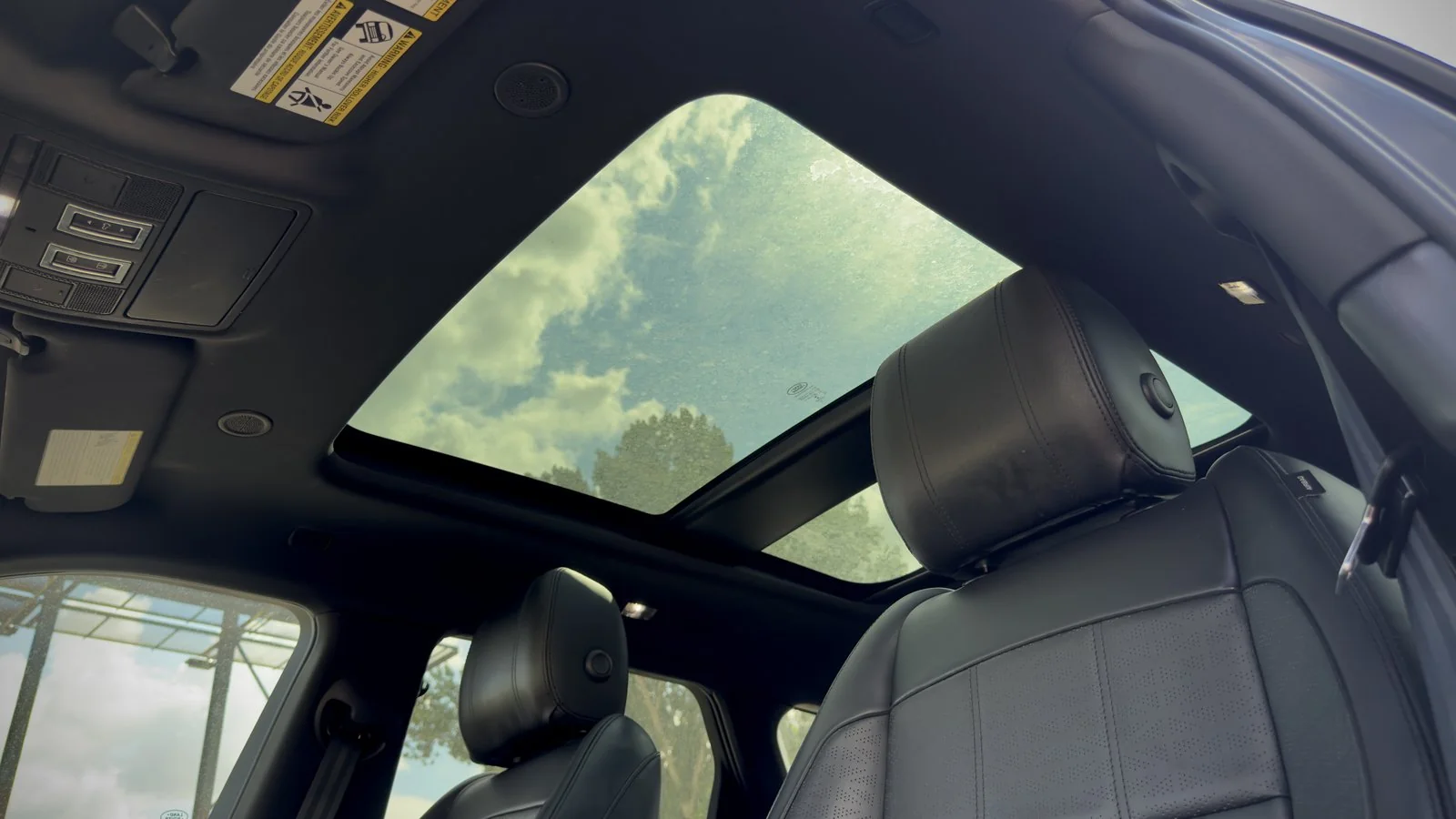 2021 Land Rover Range Rover Evoque R-Dynamic HSE used SUV thumbnail 32