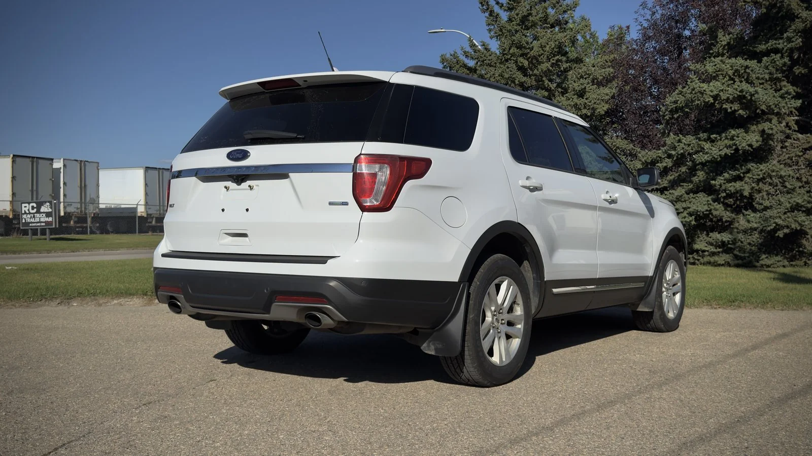 2019 Ford Explorer XLT used SUV thumbnail 7