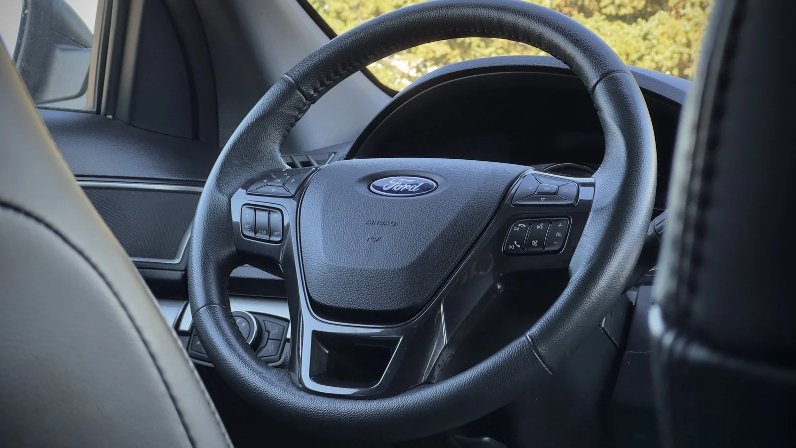 2019 Ford Explorer XLT used SUV thumbnail 21