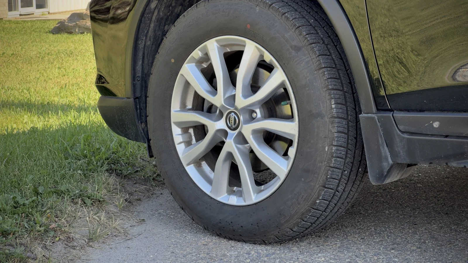 2020 Nissan Rogue SV used SUV thumbnail 10