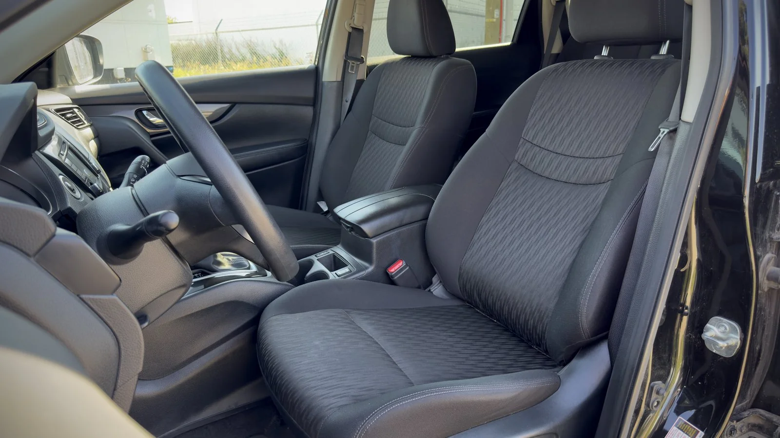 2020 Nissan Rogue SV used SUV thumbnail 15