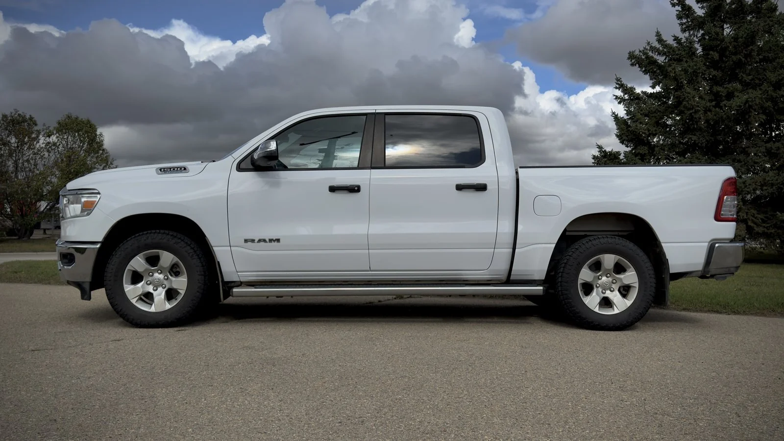 2024 RAM 1500 Big Horn used Truck thumbnail 4