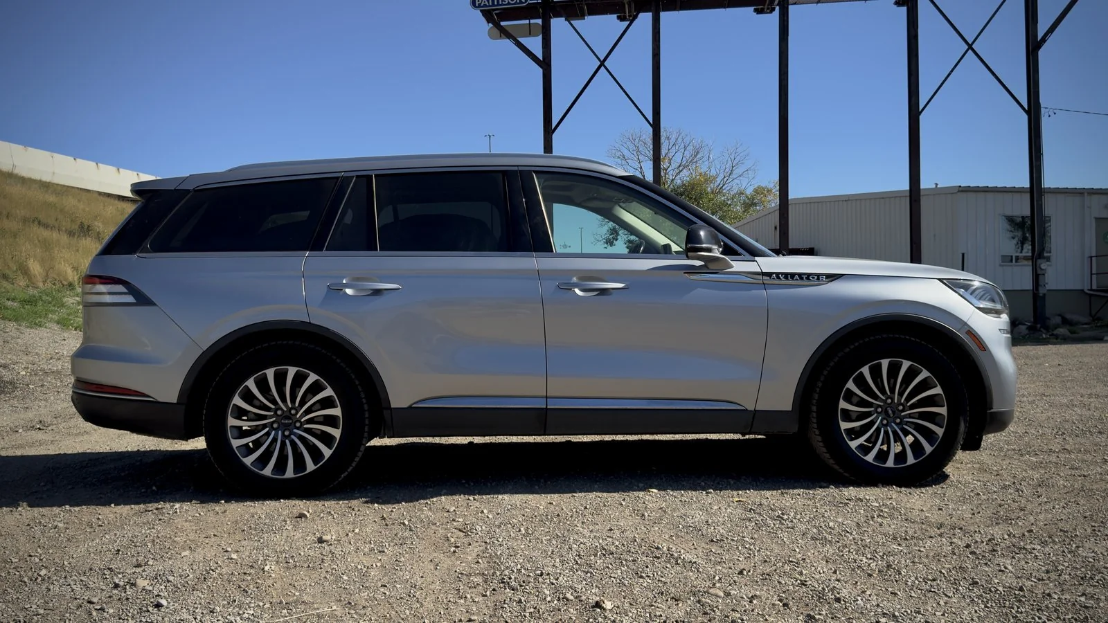 2022 Lincoln Aviator Reserve used SUV thumbnail 4