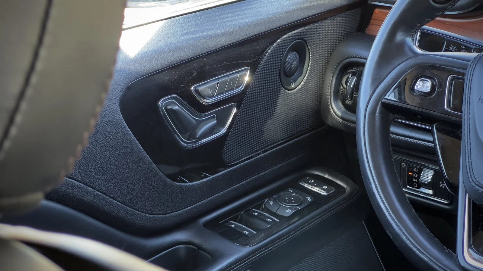 2022 Lincoln Aviator Reserve used SUV thumbnail 20