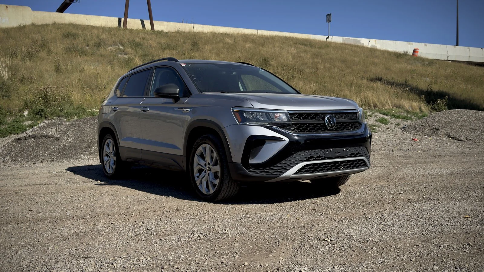 2023 Volkswagen Taos Trendline used SUV thumbnail 3