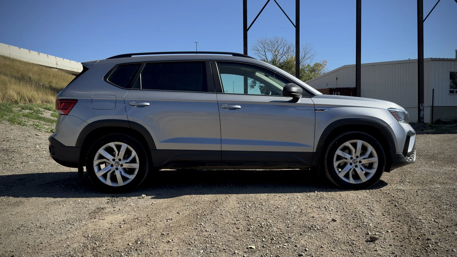 2023 Volkswagen Taos Trendline used SUV thumbnail 4