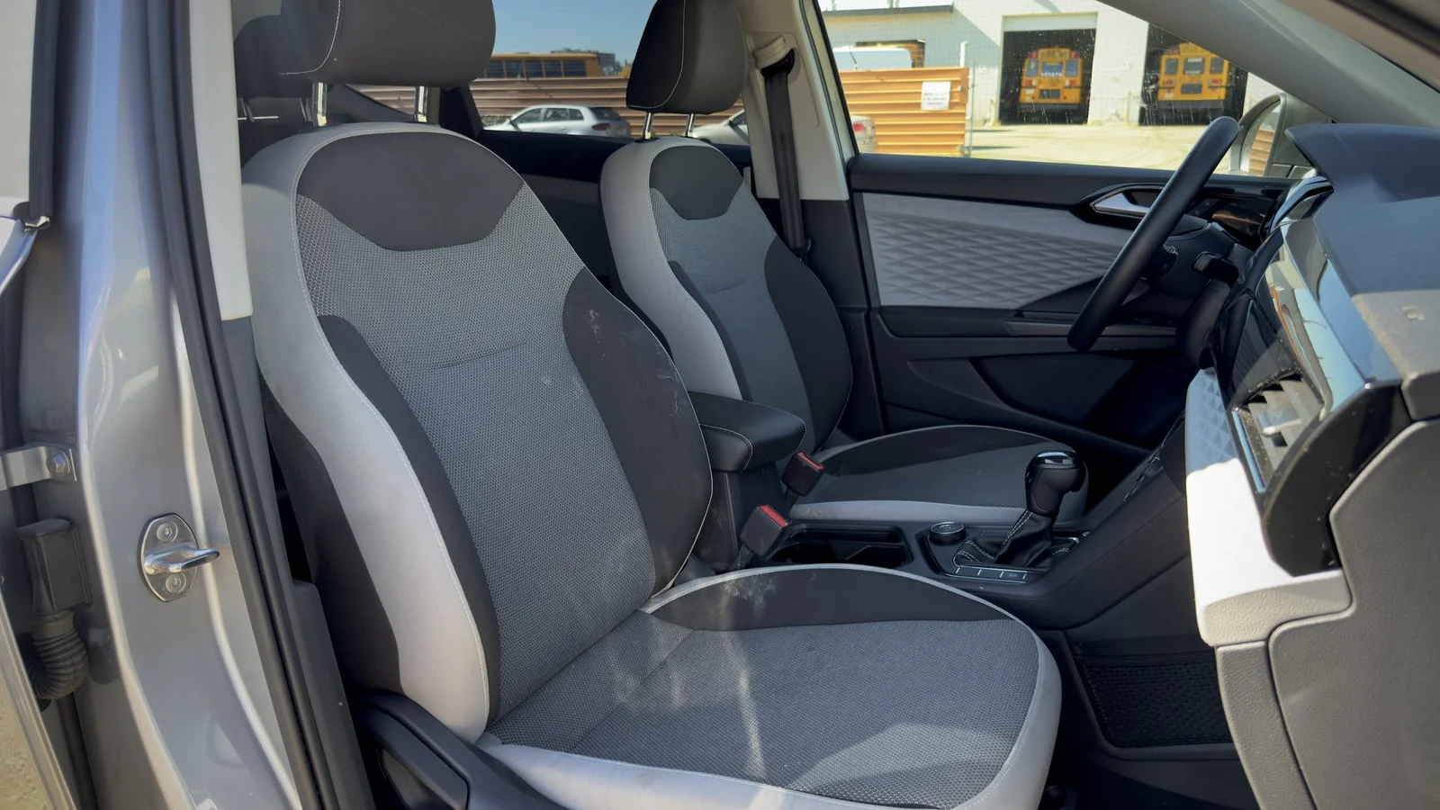 2023 Volkswagen Taos Trendline used SUV thumbnail 15