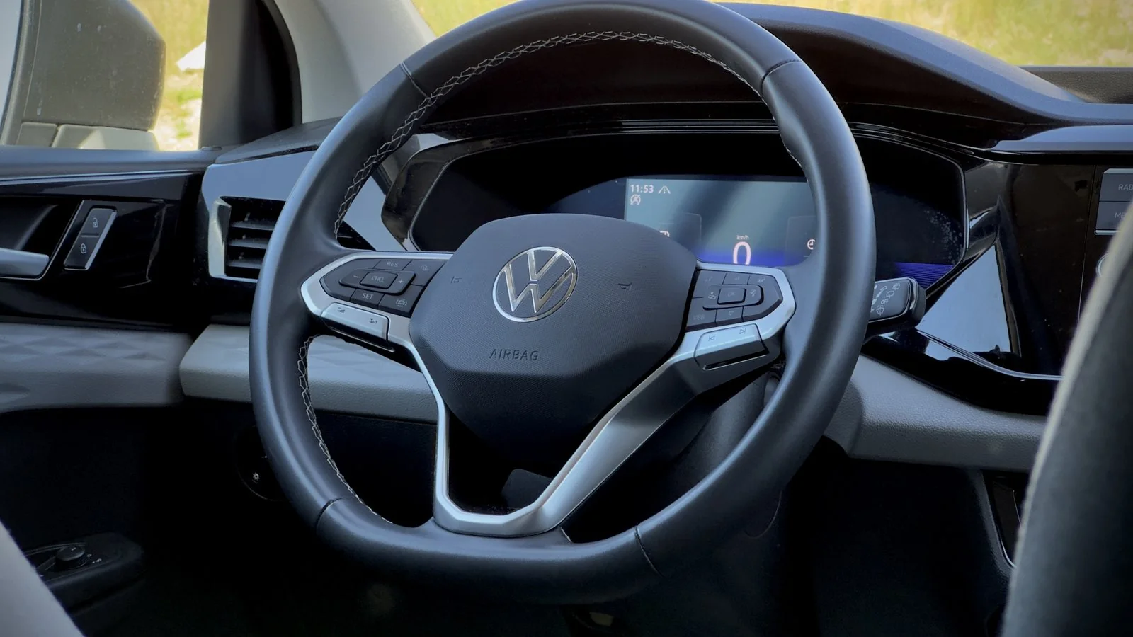 2023 Volkswagen Taos Trendline used SUV thumbnail 16