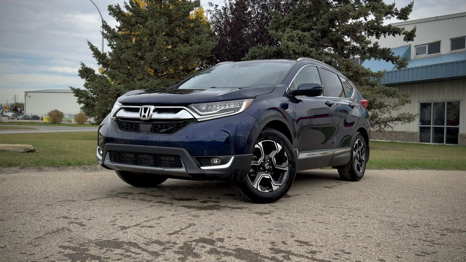 2019 Honda CR-V Touring used SUV - photo 1 of 30