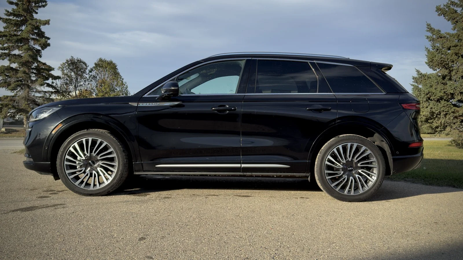 2021 Lincoln Corsair Reserve used SUV thumbnail 4