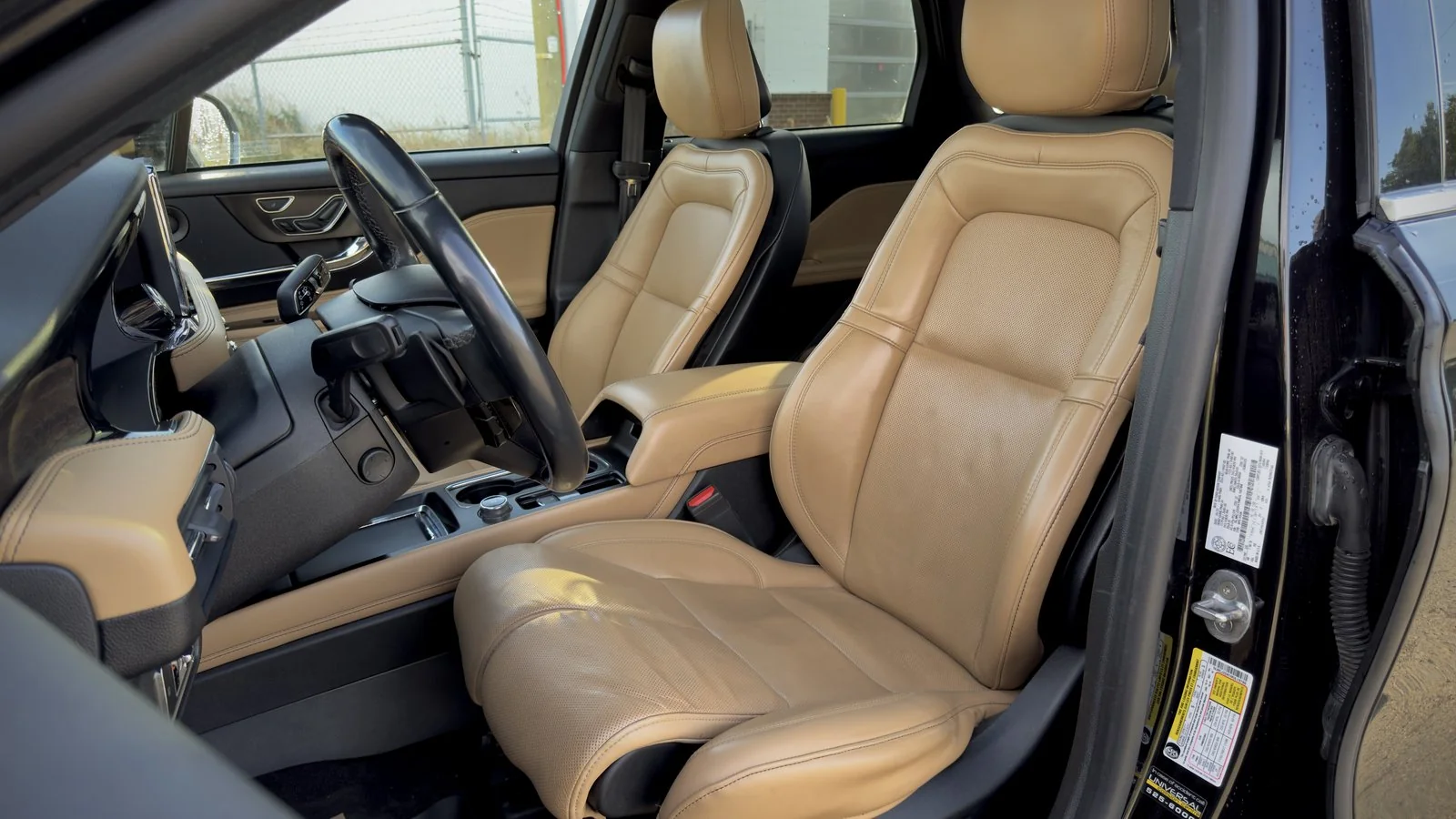 2021 Lincoln Corsair Reserve used SUV thumbnail 11
