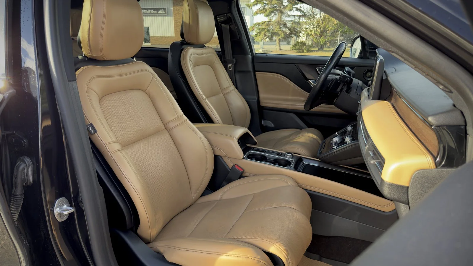 2021 Lincoln Corsair Reserve used SUV thumbnail 14
