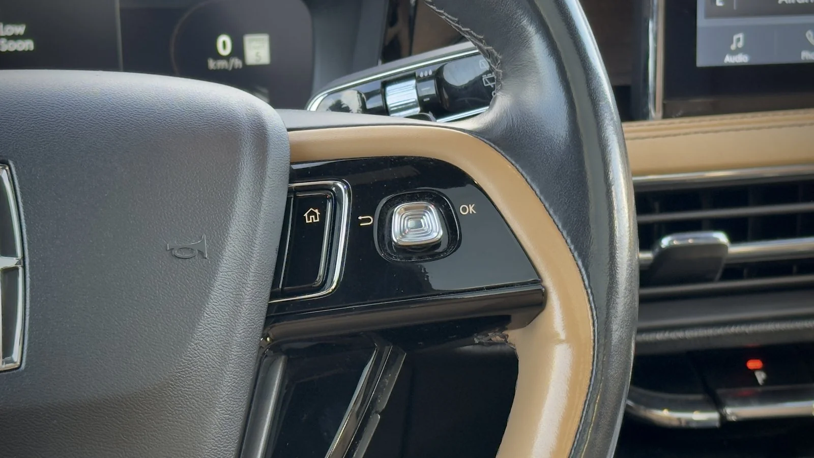 2021 Lincoln Corsair Reserve used SUV thumbnail 17