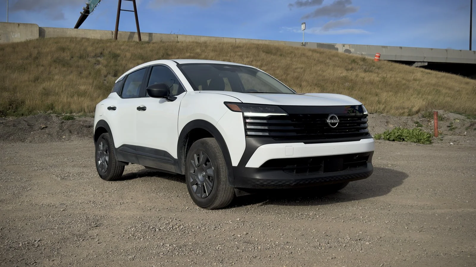 2026 Nissan Kicks S used SUV thumbnail 3