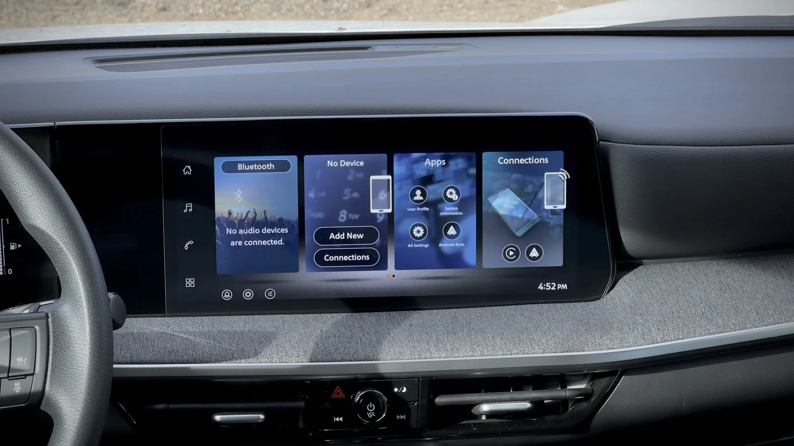 2026 Nissan Kicks S used SUV thumbnail 23