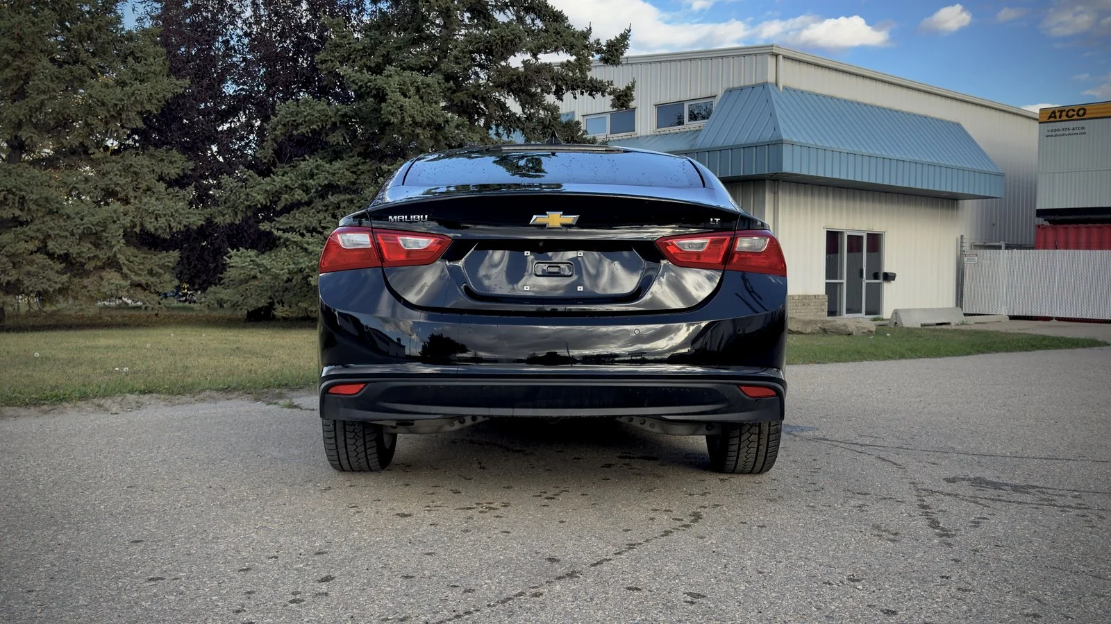 2025 Chevrolet Malibu 1LT used Sedan thumbnail 6