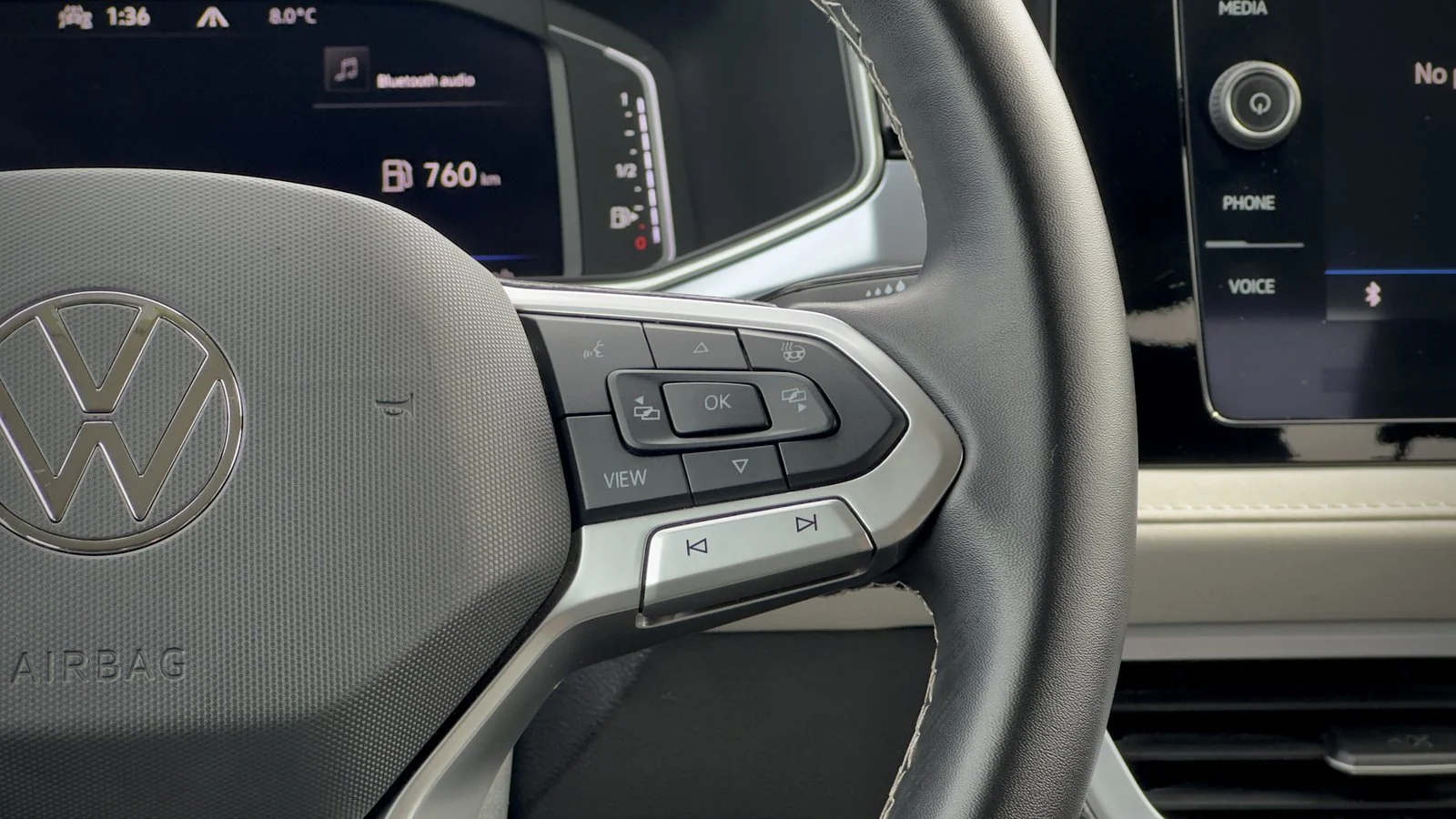 2025 Volkswagen Taos Comfortline used SUV thumbnail 23
