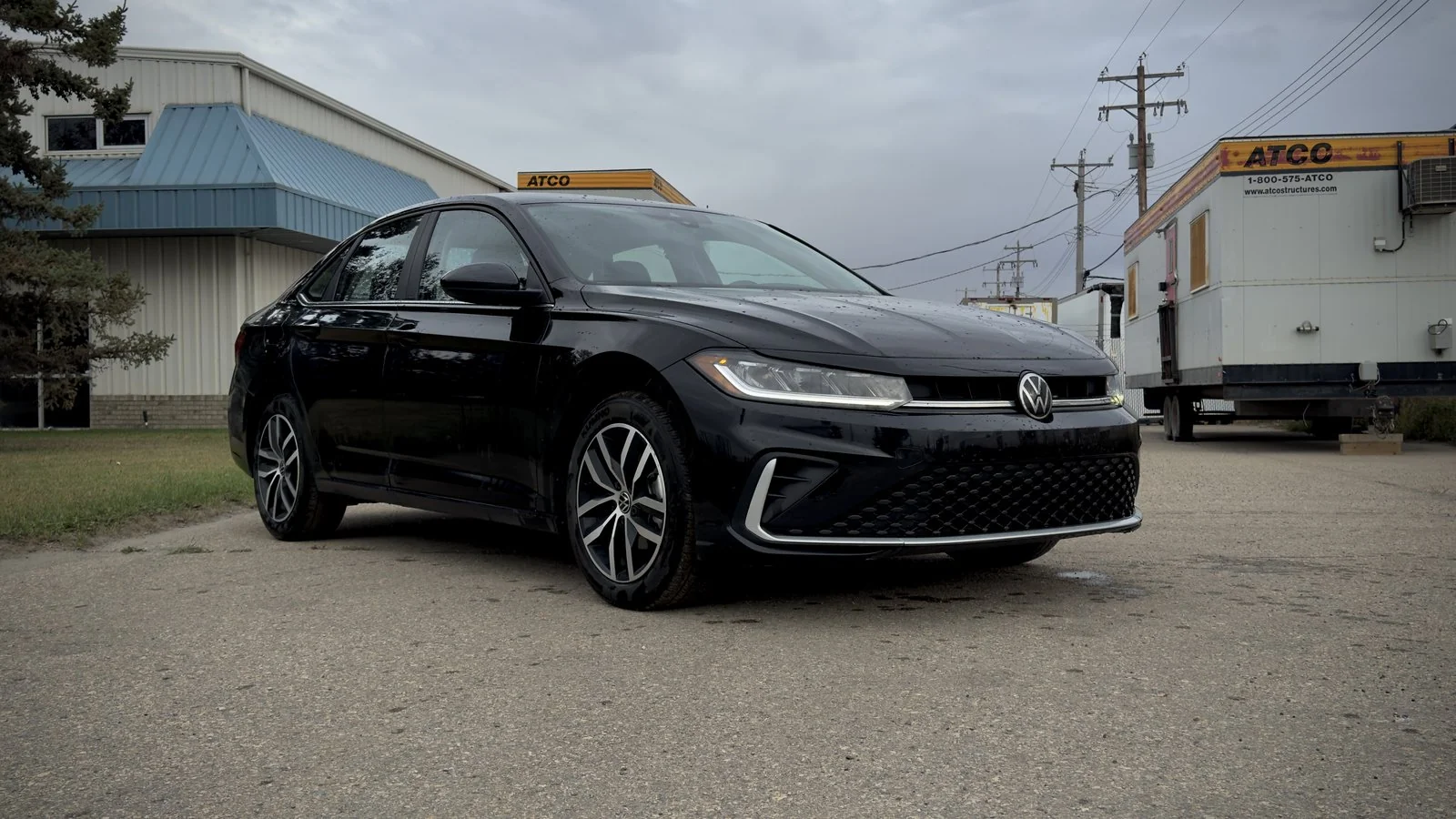 2026 Volkswagen Jetta Comfortline used Sedan thumbnail 3